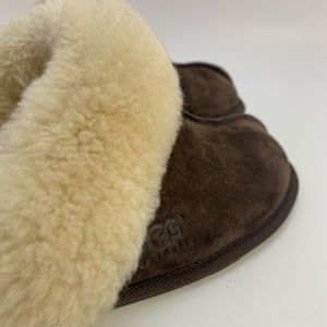 UGG scuffette chocolate slippers (size 8)
